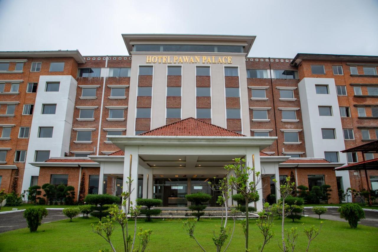 Pawan Palace, Lumbini Exterior photo